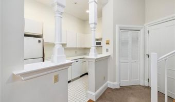 66 Webster St 9, Newport, RI 02840