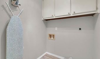 605 Comanche Trl, Altus, OK 73521