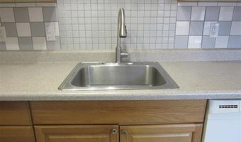 520 Circle Dr E, Cody, WY 82414