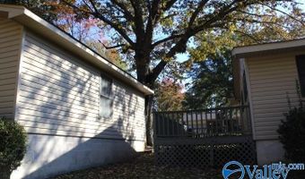 1011 9th St NW, Arab, AL 35016