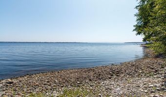 915 Fiske Rd, Alburgh, VT 05440