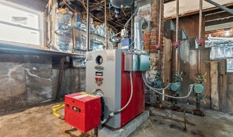 130 W Broadway, Bangor, ME 04401
