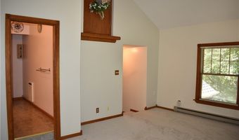 2071 Dewey Rd, Ashtabula, OH 44004