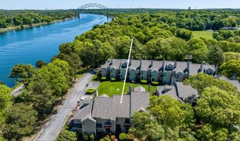 17 Ships Way, Bourne, MA 02532