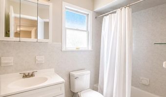 97 OAK St No. 2, Bayonne, NJ 07002