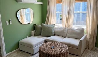3 Clinton St A, Newport, RI 02840