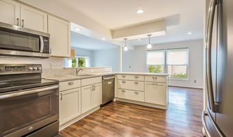 2240 Steeplechase Dr, Ann Arbor, MI 48103
