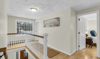 18 Greybirch Rd, Andover, MA 01810