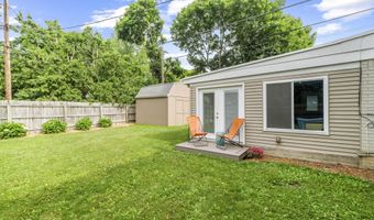 3204 Farmbrook Ct, Ann Arbor, MI 48108