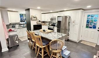 35 High St, Burrillville, RI 02859