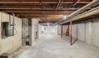 11 Strawberry Hill Rd, Bedford, NH 03110