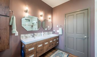 1342 11TH St, Bandon, OR 97411