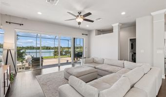 7223 HOURGLASS Dr, Apollo Beach, FL 33572