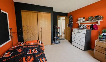 8005 Stone Castle Rd, Athens, OH 45701