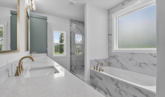 6748 N Detonti Rd, Bauxite, AR 72011