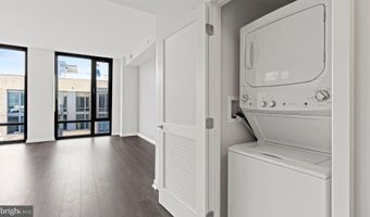 8300 WISCONSIN Ave 1B-1-829, Bethesda, MD 20814