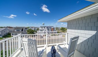 199 11th St, Avalon, NJ 08202