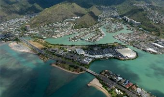 250 Kawaihae St 15B, Honolulu, HI 96825