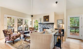 3040 NW Clubhouse Dr, Bend, OR 97703