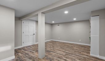 606 S WILD ROSE Ln, Appleton, WI 54914