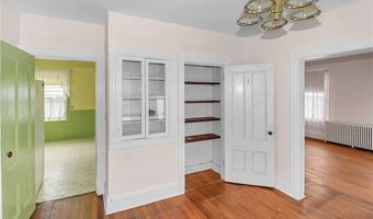 4 Atlantic St, Newport, RI 02840