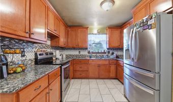 4 Cummings Ln, Bella Vista, AR 72715