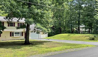 19 Deerwood Dr B, Amherst, NH 03031