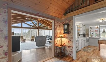 739 S Main St, Cascade, ID 83611