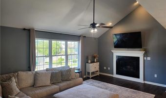 139 Frank Dr, Allen, PA 18067