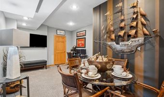 15471 Cedar Ln, Basehor, KS 66007