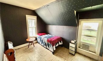 413 N 7th St, Atchison, KS 66002
