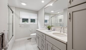 74 Woods Rd, Bethany, CT 06524