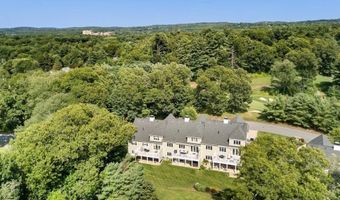11 Crenshaw Ln 11, Andover, MA 01810
