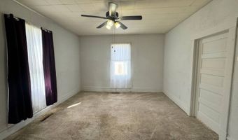 806 7th Ave, Britton, SD 57430
