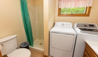 3 Lakeview Ln S, Standish, ME 04084