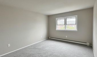20 OAK St 2, Bayonne, NJ 07002