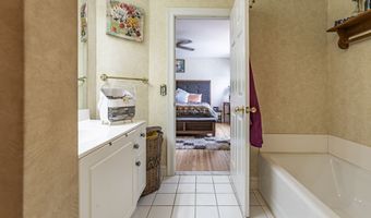 3 Centerbrook Ct, Avon, CT 06001