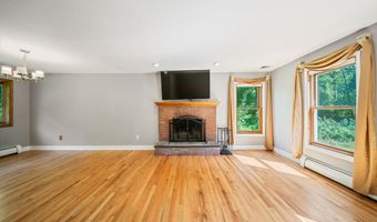 225 Bethmour Rd, Bethany, CT 06524