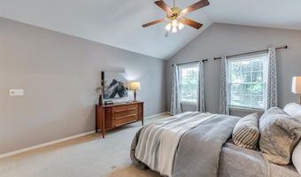 13153 Barrett Meadows Dr, Des Peres, MO 63021