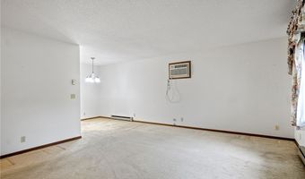 1412 Devney Dr, Altoona, WI 54720