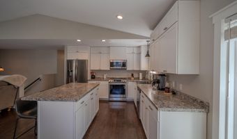 13 Benjamins Way, Bangor, ME 04401