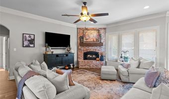 216 Roanoke Cir, Benton, LA 71006