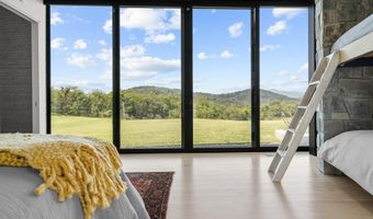 90 LIBERTY SPRINGS Ln, Amissville, VA 20106