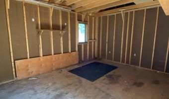123 Sparrow Dr, Augusta, ME 04330