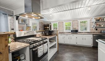 8487 Parkers Ferry Rd, Adams Run, SC 29426