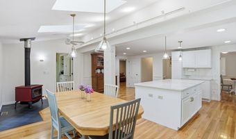 39 Ethan Allen Dr, Acton, MA 01720