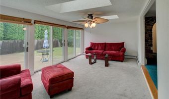 75 Selma St, Cranston, RI 02920