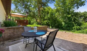 15873 Hayes Trail Ct, Apple Valley, MN 55124