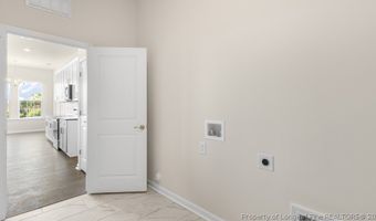 349 Maddox Dr, Aberdeen, NC 28315