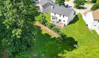 567 Brook Meadow Dr, Ballwin, MO 63021